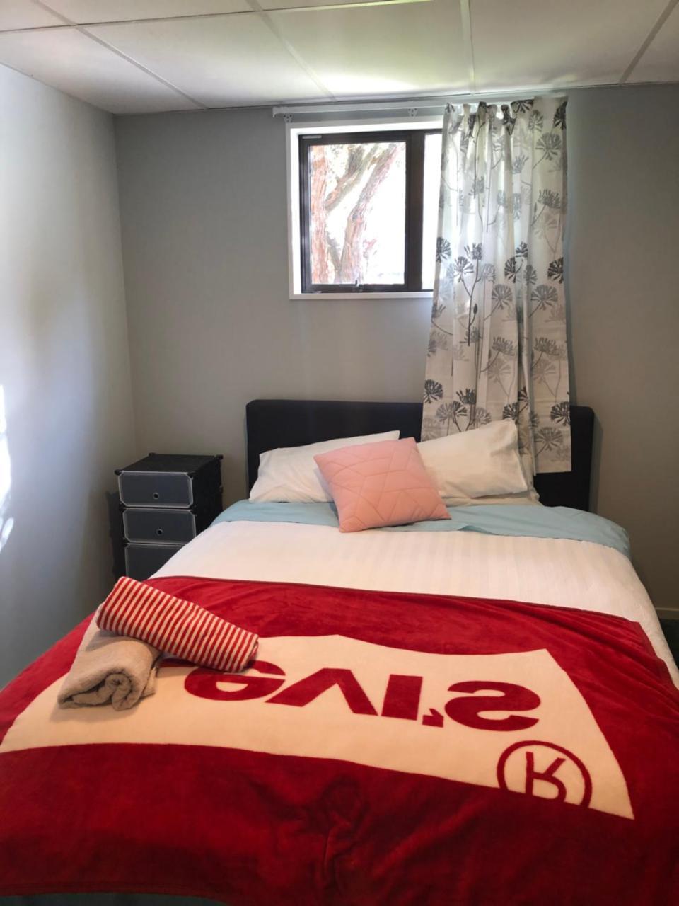 West Lake One Bedroom Accommodation Christchurch Buitenkant foto